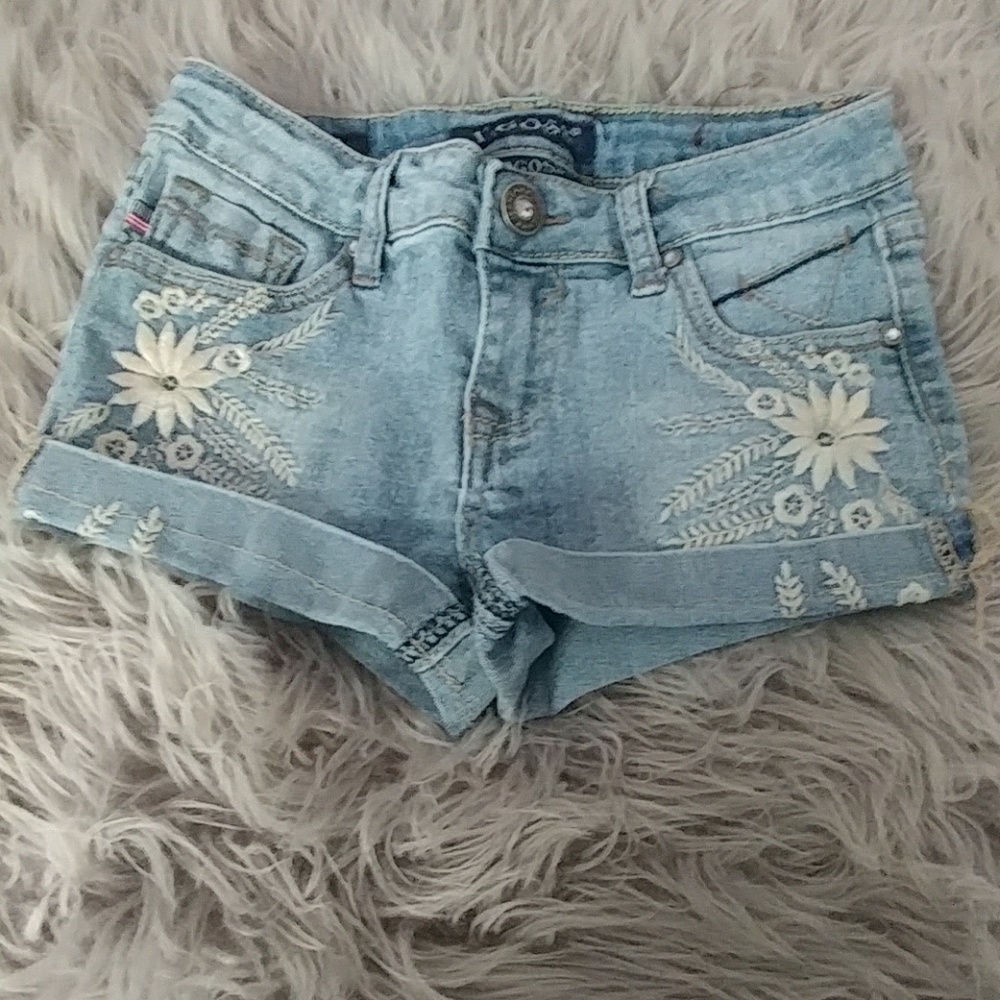 Girl shorts